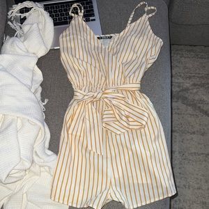 Shein romper size small